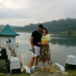 Honemoon Couple at a Lake in Nuwara Eliya